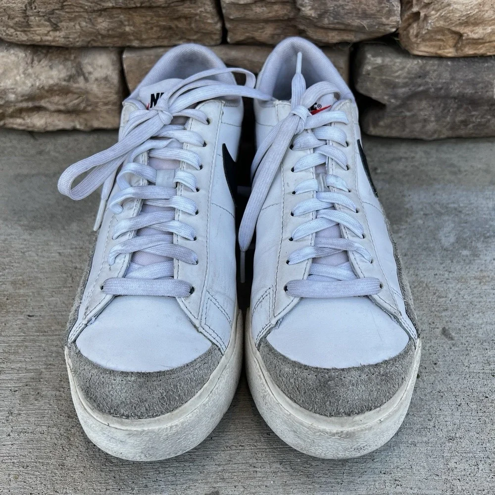 Nike Shoes Women Size 8.5 Blazer Low Platform White Sail Black DJ0292-101